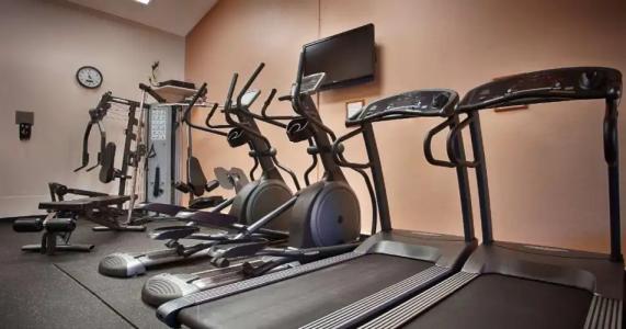 Best Western Plus Saddleback Inn Conference Center - 23