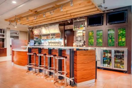 Courtyard Raleigh Crabtree Valley - 33