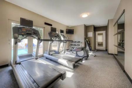 Courtyard Raleigh Crabtree Valley - 26