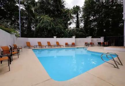 Courtyard Raleigh Crabtree Valley - 18