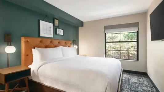 Four Points by Sheraton Raleigh Arena - 37