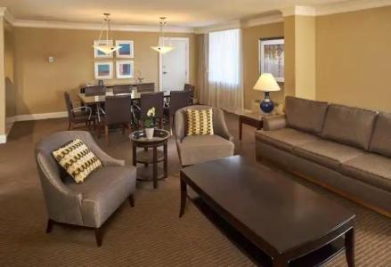 Hilton Raleigh North Hills - 48