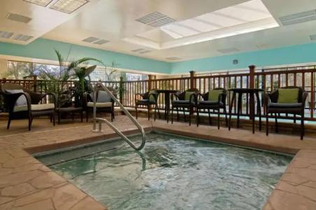 Hilton Raleigh North Hills - 14