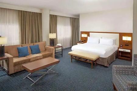 DoubleTree by Hilton South Bend - 44