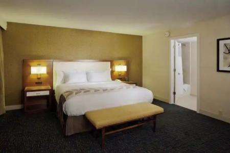 DoubleTree by Hilton South Bend - 47
