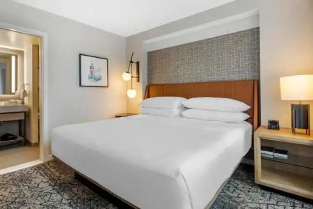 Sheraton Suites Old Town - 108