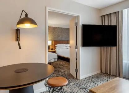 Sheraton Suites Old Town - 121