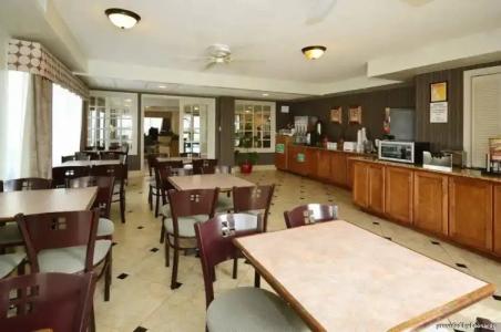 Best Western Cypress Creek - 36