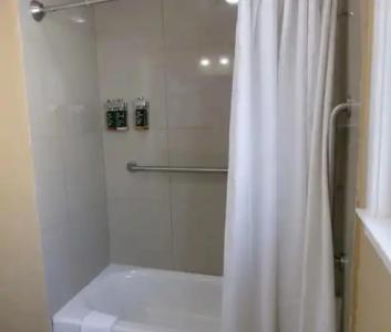 Carmel Wayfarer Inn - 20