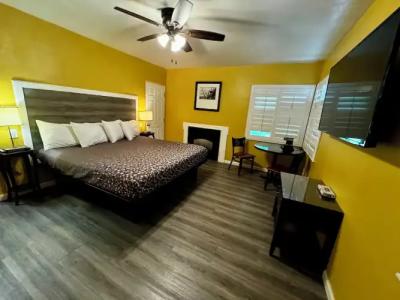 Carmel Wayfarer Inn - 32