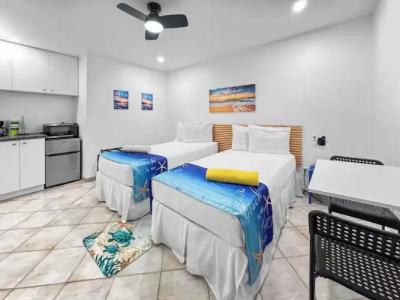 Hollywood Sunrise - 114