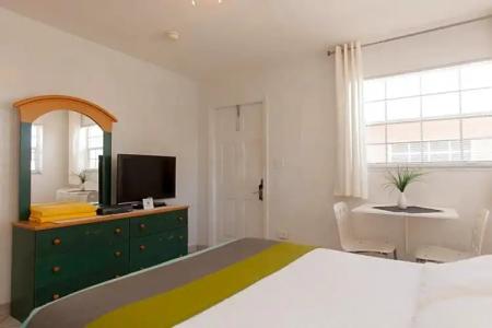 Hollywood Sunrise - 65