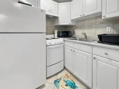 Hollywood Sunrise - 70