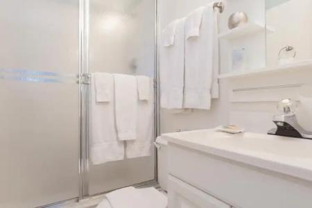 Hollywood Sunrise - 7