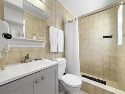 Hollywood Sunrise - 84