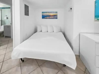 Hollywood Sunrise - 72