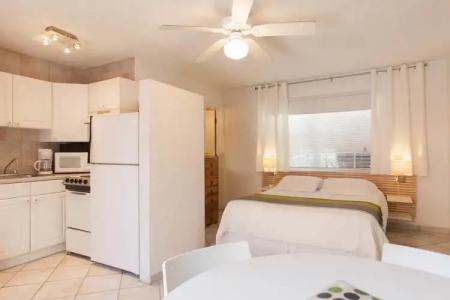 Hollywood Sunrise - 16