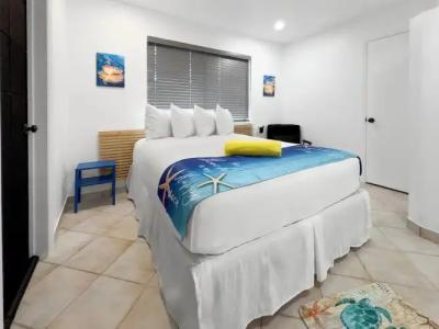 Hollywood Sunrise - 68