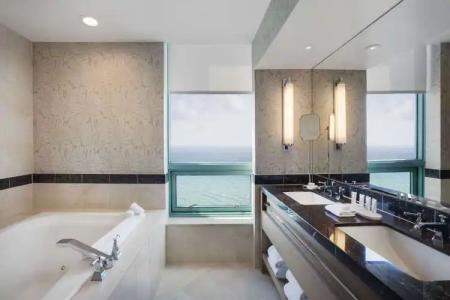 The Diplomat Beach Resort Hollywood, Curio Collection by Hilton - 10