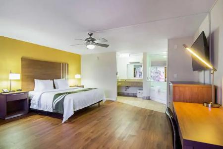 Quality Inn & Suites Airport - Cruise Port - 37