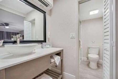 Quality Inn & Suites Airport - Cruise Port - 52