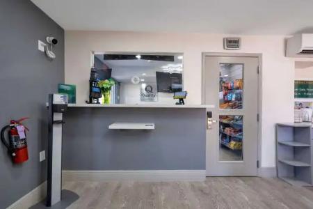 Quality Inn & Suites Airport - Cruise Port - 19