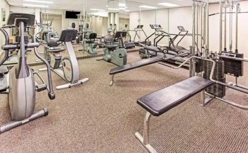 GLō Best Western  Ft. Lauderdale-Hollywood Airport - 20