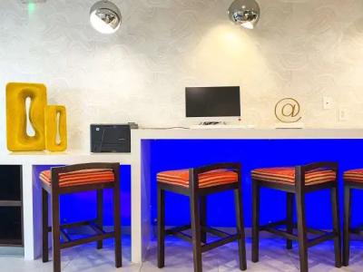 GLō Best Western  Ft. Lauderdale-Hollywood Airport - 2