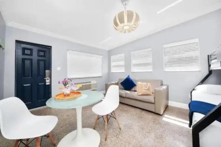 Hollywood Beach Suites and - 38