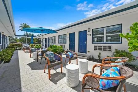 Hollywood Beach Suites and - 25