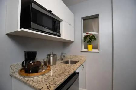 Hollywood Beach Suites and - 16