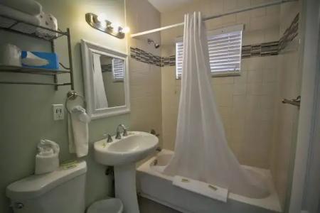 Hollywood Beachside Boutique Suite - 46