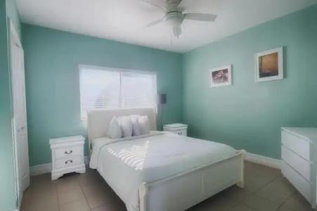 Hollywood Beachside Boutique Suite - 37