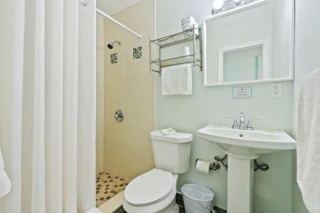 Hollywood Beachside Boutique Suite - 8