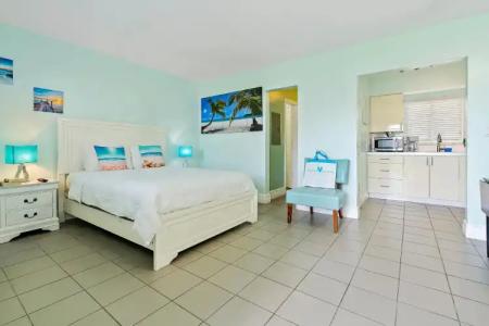 Hollywood Beachside Boutique Suite - 2