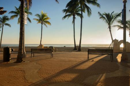 Hollywood Beachside Boutique Suite - 12