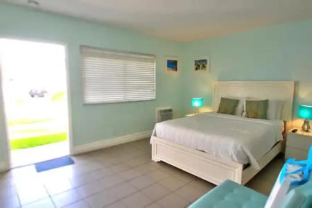 Hollywood Beachside Boutique Suite - 57