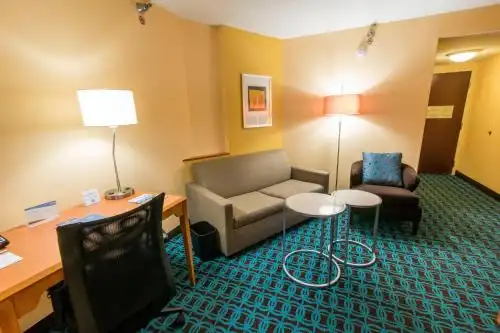 Fairfield Inn & Suites Chesapeake - 12