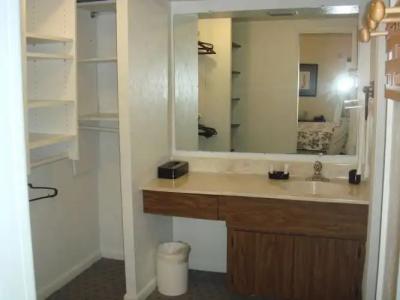 Pink Shell Beach Resort and Marina - 7