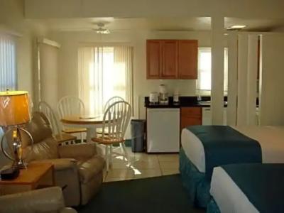 Pink Shell Beach Resort and Marina - 43