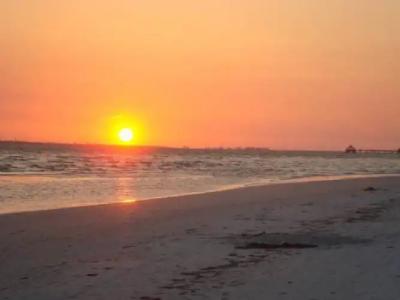 Pink Shell Beach Resort and Marina - 14