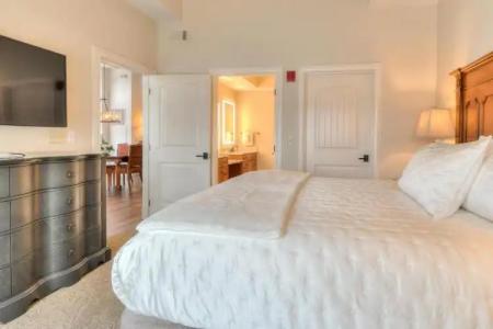 RiverStone Condo Resort & Spa - 117