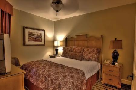 RiverStone Condo Resort & Spa - 4