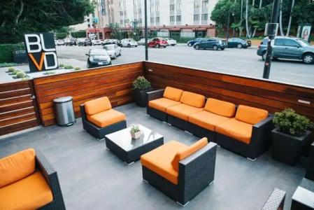 The BLVD & Suites - 1