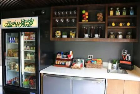 The BLVD & Suites - 11