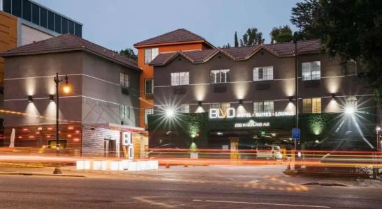 The BLVD & Suites - 36