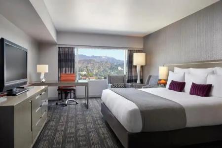 Loews Hollywood - 39