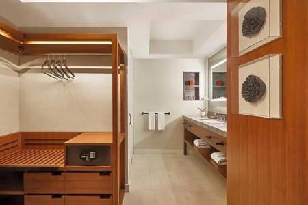 Hyatt Regency Maui Resort & Spa - 100