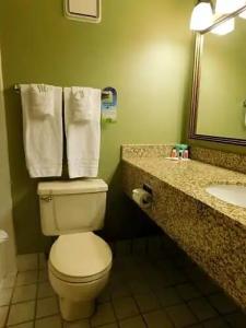 Days Inn & Suites by Wyndham Mesa Near Phoenix - 24