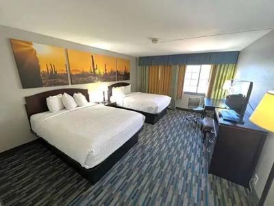 Days Inn & Suites by Wyndham Mesa Near Phoenix - 45